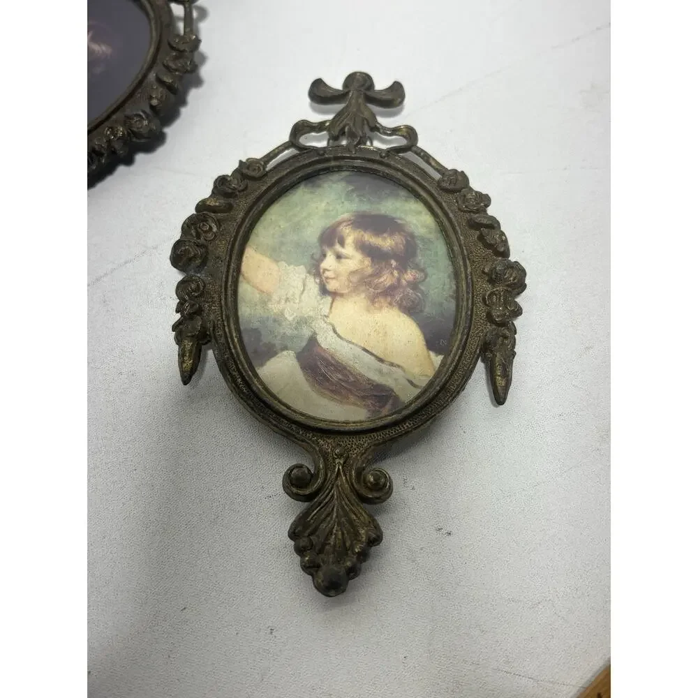 Pair Of Vintage Italy Frames Victorian Girls Small Ornate Antique Gold Brass